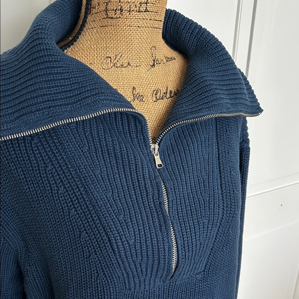 LOFT Women's Navy Zip-Up Sweater